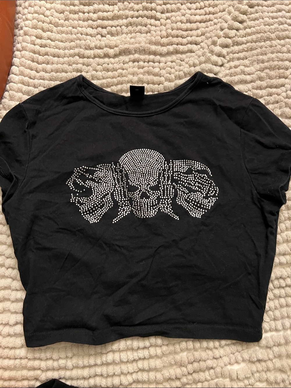 SHEIN Black Crop Top with Rhinestone Skull Trio